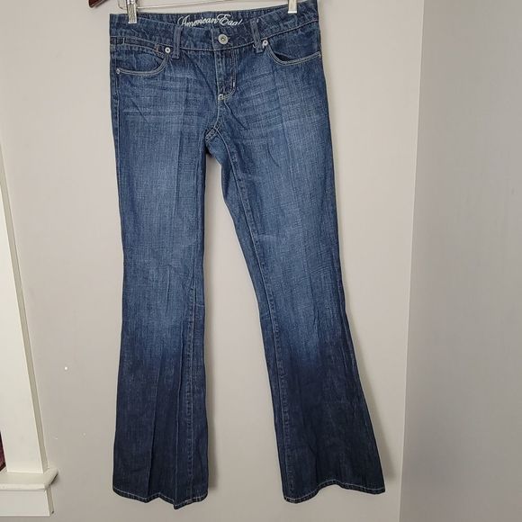 American Eagle Real Flare Jeans Medium Wash 6 - Picture 1 of 5